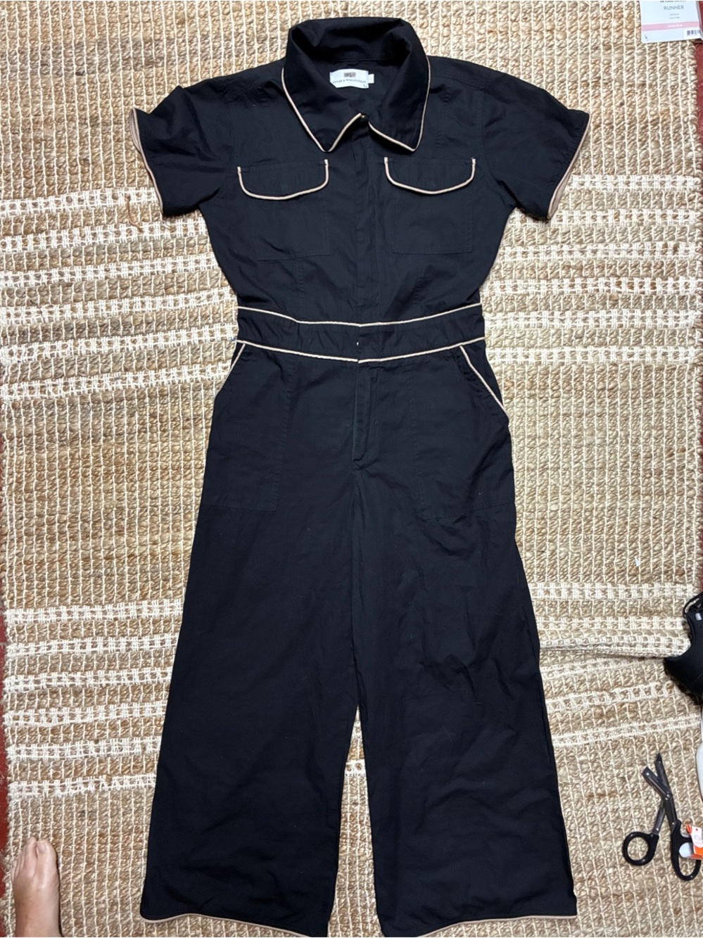 Never a Wallflower, Black Short-Sleeve Jumpsuit with Contrast Piping. Size small